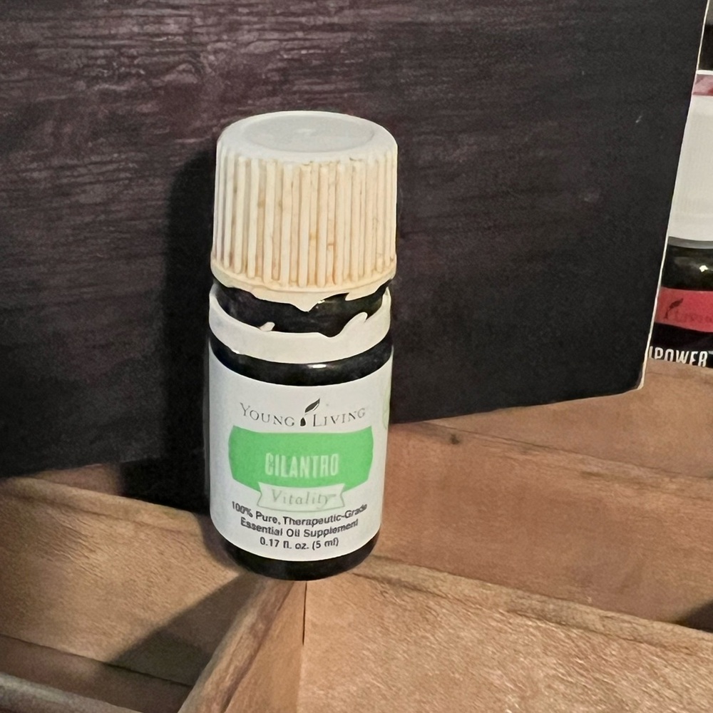 Young Living Cilantro Essential Oil - Green and White